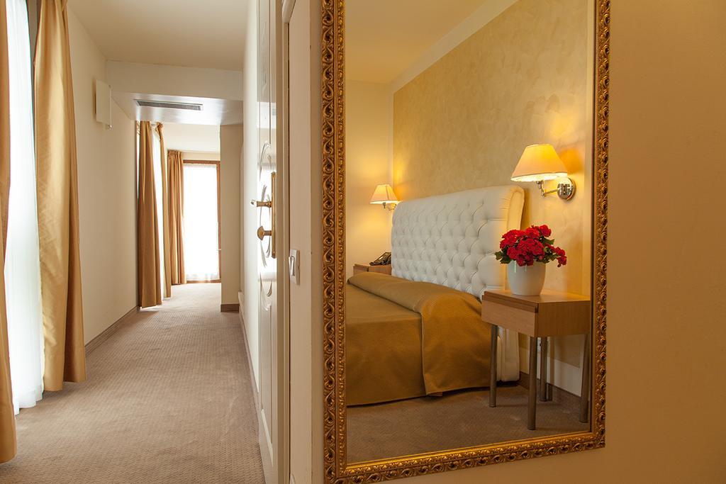 Hotel Dependance Silvestro Гарда Номер фото